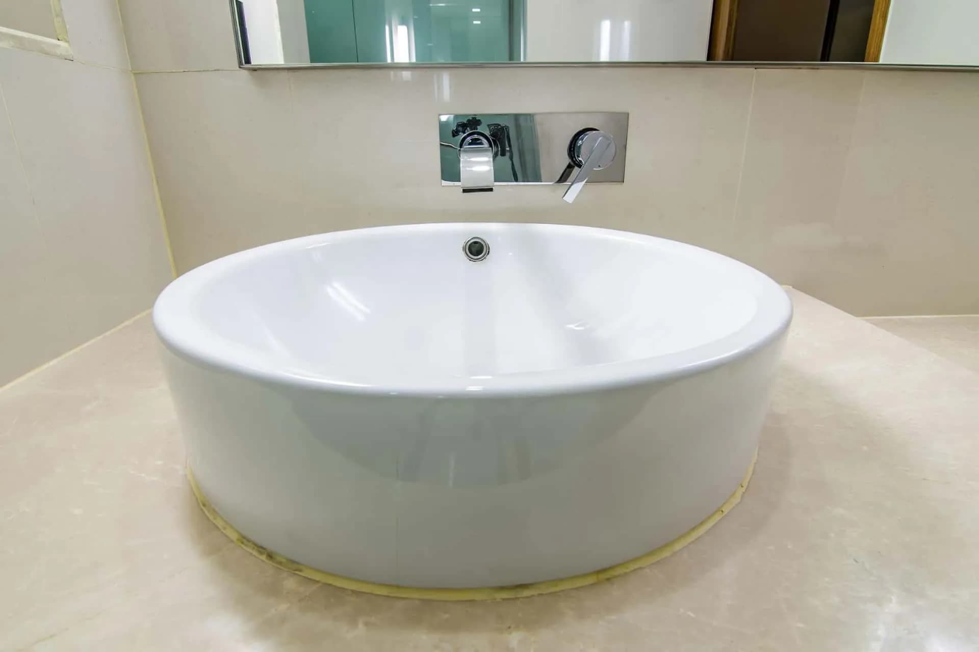 An old porcelain sink that needs porcelain sink crack repair