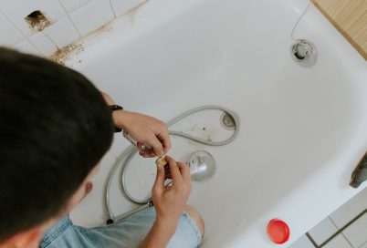 Bathtub Drain Repair - PlumbWize