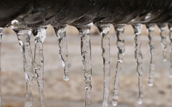 How to Avoid Burst Pipes in the Winter