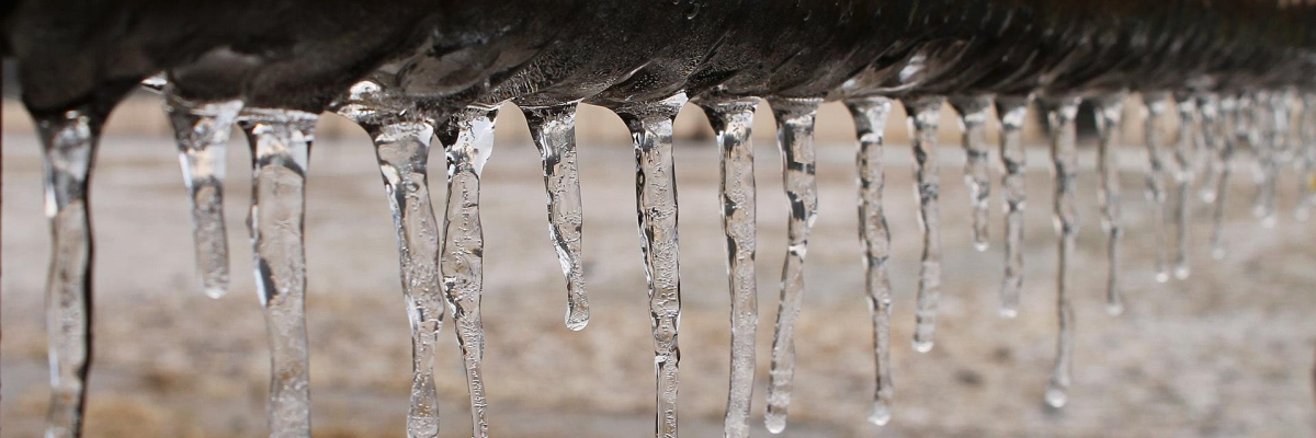 A single cold water pipe frozen
